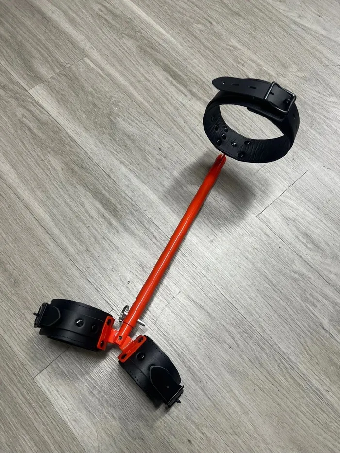 Couples Ballisticmetal Wholesale Halloween Exclusive Orange Posture Bar Adjustable Neck Arms Bondage Bar Restraint with Cuffs BDSM Bondage Spreader Bar Couples Ballisticmetal Wholesale Halloween Exclusive Orange Posture Bar Adjustable Neck Arms Bondage Bar Restraint with Cuffs BDSM Bondage Spreader Bar